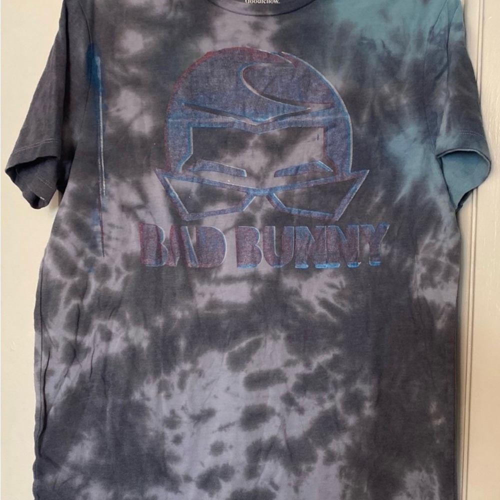 BAD BUNNY TIE-DYE SHIRT (unisex)